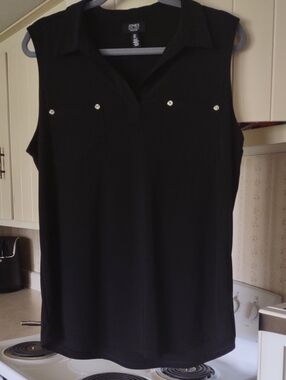 Jones New York Black Sleeveless Collared Camisole with Pocket Studs